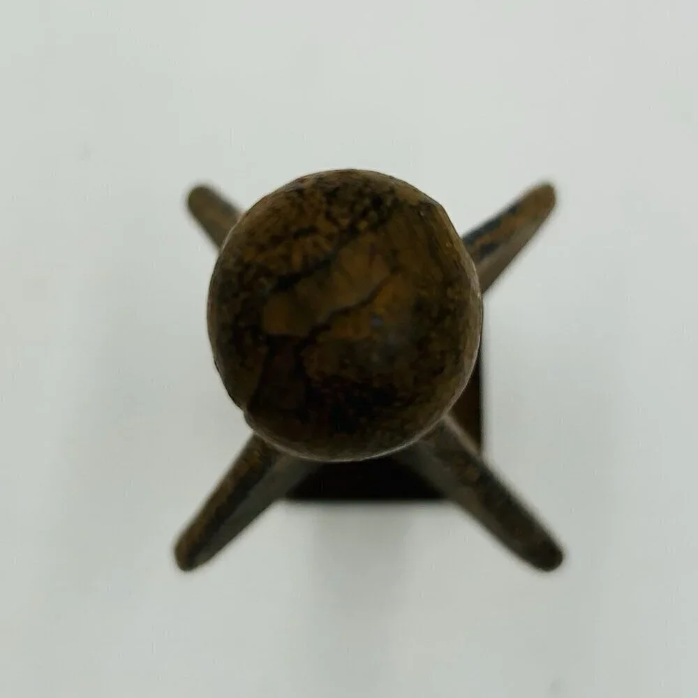 Unbranded salvaged cast